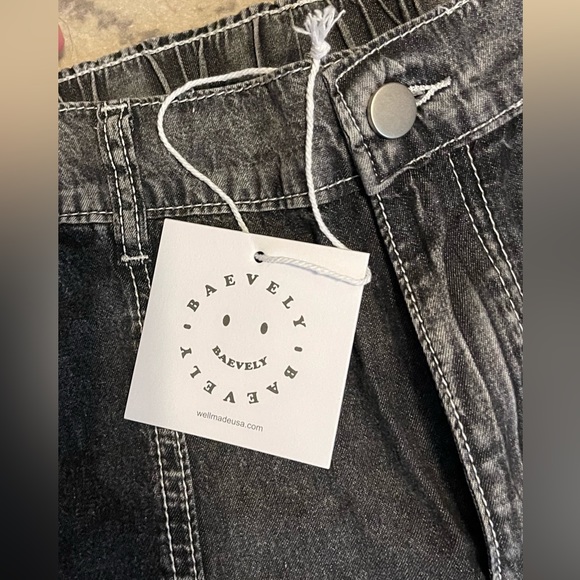 Black Cargo Pants - Picture 5 of 7